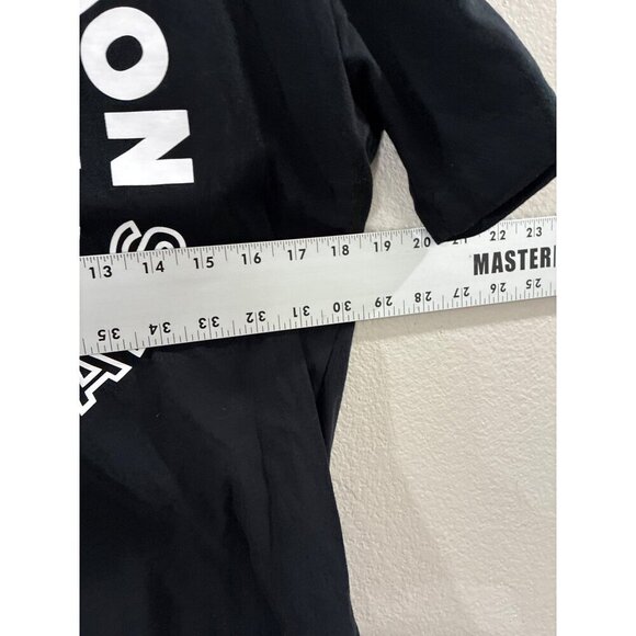 True Religion Shirt men’s solid Black crew neck  Size Large 100% Cotton logo - Picture 5 of 6